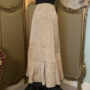 Cato. Size 26W. Exceptional Lined Poly/Rayon Partially Pleated Skirt. DD